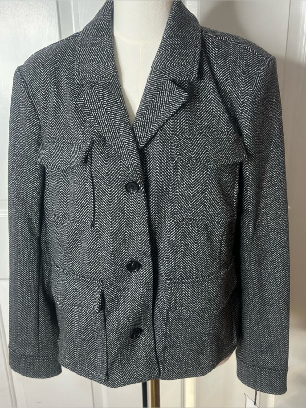 NWT Bagatelle
Notch Collar Knit Jacquard Jacket (size XL) - Picture 4 of 10